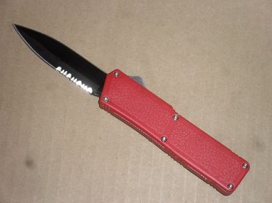 Lightning Red Otf D/A Automatic Knife Black Serrated Double Edge Blade